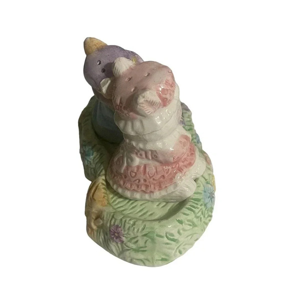 1994 Mercuries | Ceramic Bunnies Garden Easter Kids  | Salt Pepper Shakers - Picture 4 of 16